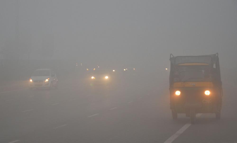 The Weekend Leader - Delhi-NCR turns into 'Gas Chamber', Gurugram's AQI at 529
